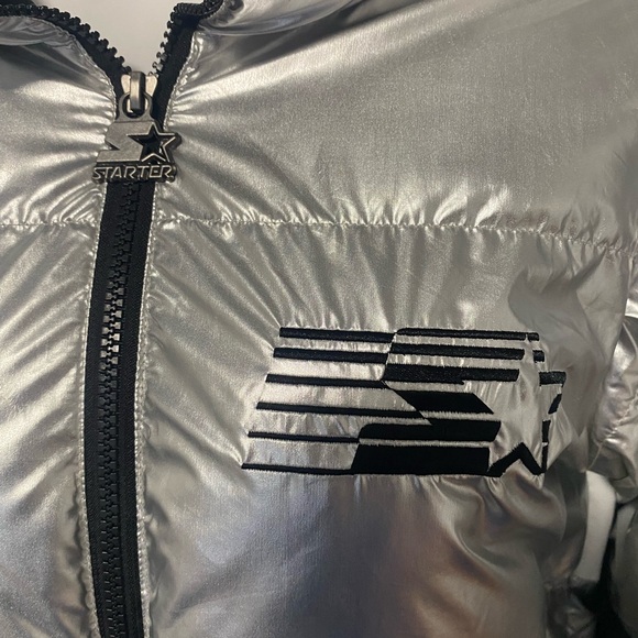 Starter Black Label silver hooded puffer jacket XS - Picture 3 of 4
